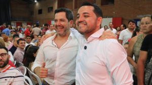 Bello dice que es difícil arreglar el desastre de Nenecho y Lizarella se mete en la conversación