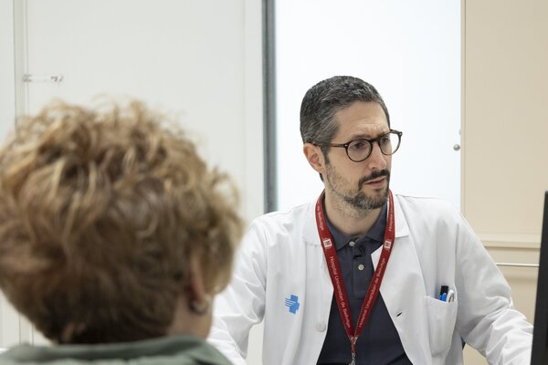 Médico advierte de que los factores obstétricos y ginecológicos aumentan el riesgo vascular en la mujer