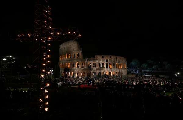 El primer viacrucis de León XIV: Una reflexión desde Tierra Santa sobre la guerra y poder - Mundo - ABC Color