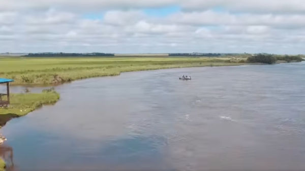 Villa Florida: entró al río a bañarse y ya no salió