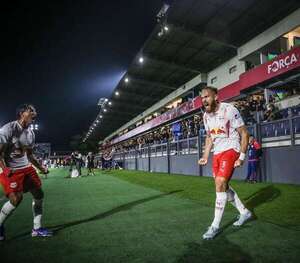 Isidro Pitta anota en la goleada del Bragantino sobre Flamengo - Fútbol de Intermedia - ABC Color