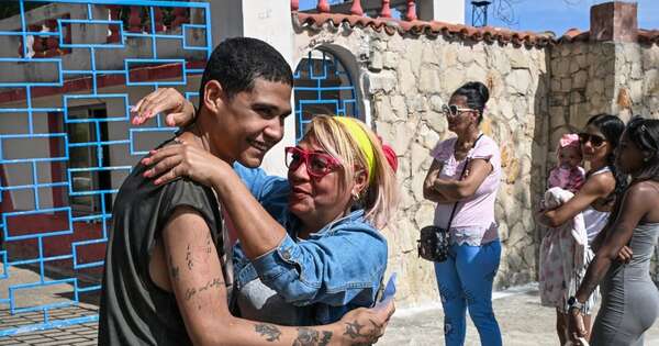 La Nación / Cuba empezó a liberar este viernes presos tras anuncio de indulto