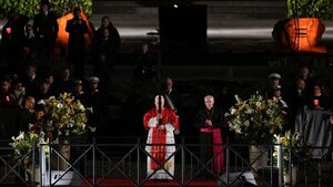 El Papa León XIV clama contra la guerra y el abuso de poder en su primer Via Crucis