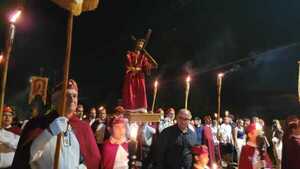 Multitudinaria participación en el Vía Crucis Mayor de Hernandarias