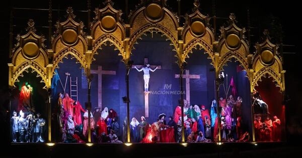 La Nación / El arte, la fe y la tradición marcaron el Viernes Santo en Tañarandy