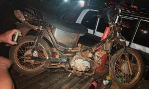 Recuperaron moto desmantelada a joven madre en Coronel Oviedo, pero liberaron a implicados - OviedoPress