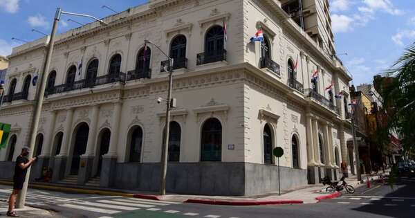 La Nación / Rechazan retenciones de buques panameños en China