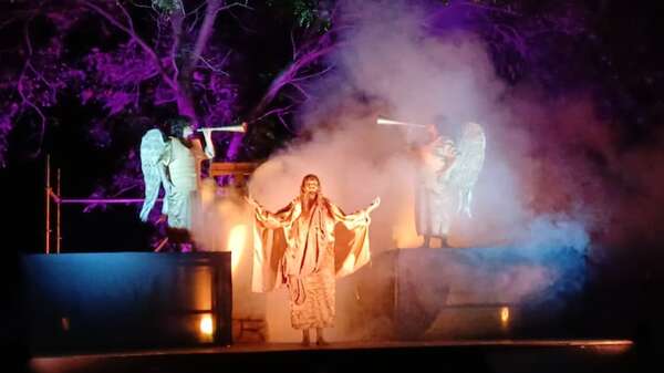 Semana Santa: multitudinaria asistencia en segundo día del kurusú rapé de Villa Elisa - Nacionales - ABC Color