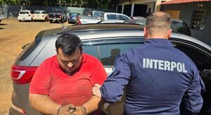 Detienen en Ciudad del Este a hombre con orden de captura por presunta estafa - Canal-E