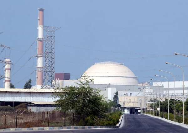 Rusia inicia evacuación de la central nuclear iraní Bushehr  - Mundo - ABC Color