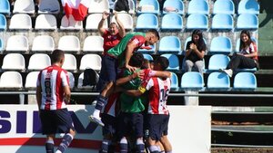 Benjamín Aceval golea en su estreno