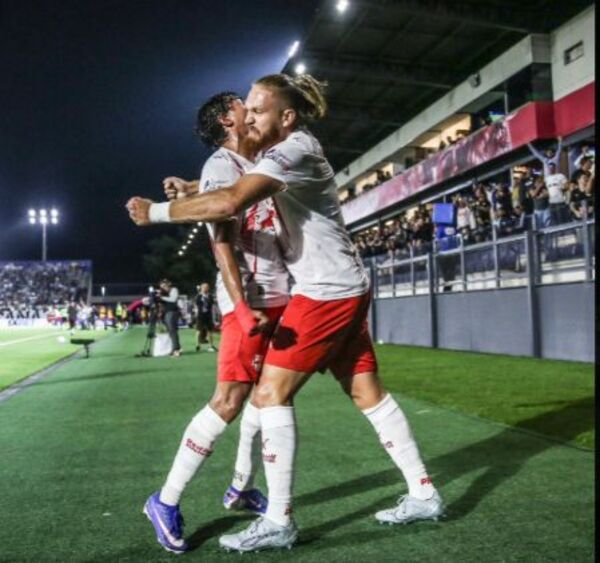 Popular / Pitta guió al Bragantino hacia un triunfazo sobre Flamengo