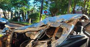 La Nación / Conductor perdió la vida tras violento choque en Túnel Verde de Santa Rita