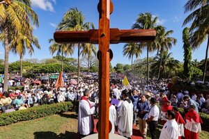Nicaragüenses celebran Semana Santa con prohibición de procesiones en las calles