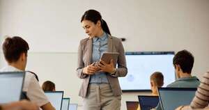 Diario HOY | La IA ya está en clase y experta insta a crear un diseño de política de incorporación