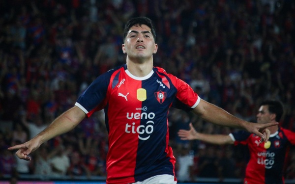 Cerro Porteño golea en el debut de Holan y permanece cerca del líder Olimpia