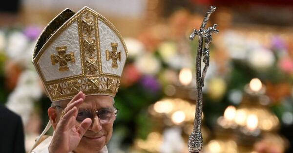 La Nación / Primer viacrucis del papa León XIV, en un contexto de guerra