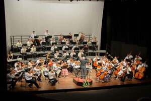 La OSCA termina su ciclo de verano con el concierto "El fabuloso mundo de la música"