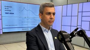 Nuevo titular del MEF busca bajar "espuma" del ajuste y se aferra repunte de 10% en recaudación