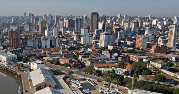 La Nación / Empresarios respaldan cambios del gobierno y destacan rol del empleo en reducción de pobreza