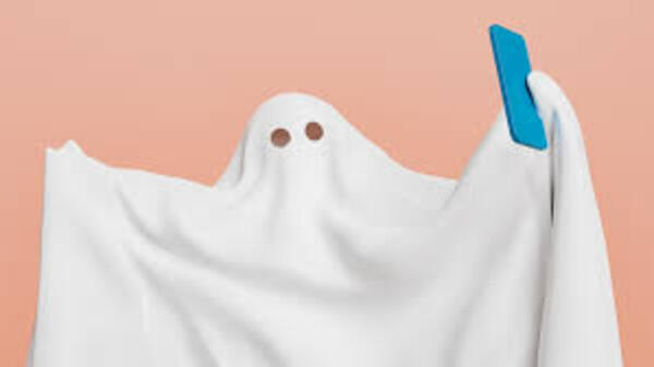 Ghosting: desaparecer sin dar explicaciones y la huella emocional que nos deja