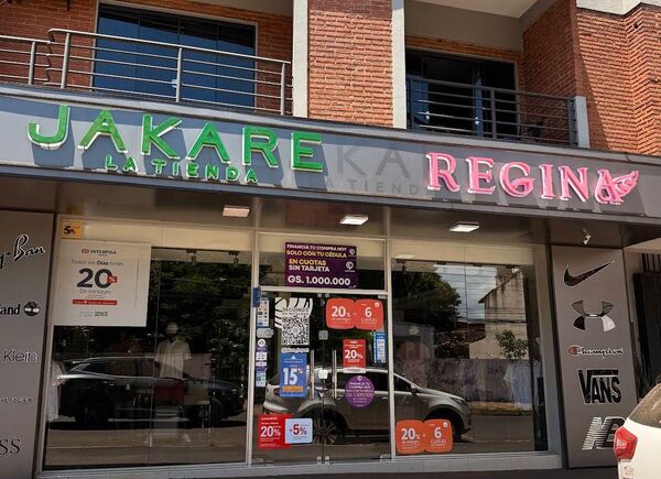 HURTARON ROPAS Y CALZADOS EN LOCAL COMERCIAL DE ENCARNACIÓN
