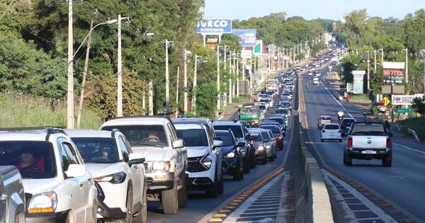 La Nación / Patrulla Caminera estima que el horario pico de retorno sería desde las 17:00