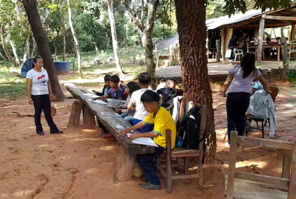 Legisladores presionan para eliminar cobros por uso de baños en escuelas públicas