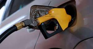 La Nación / Combustibles subirían hasta G. 900 más esta semana