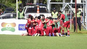 Tembetary y Paraguarí se inician con victorias