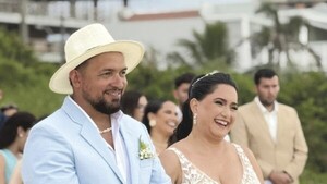 Se casaron en una playa de Brasil, donde nunca lo había hecho nadie