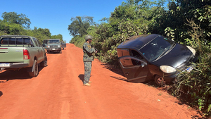 Abandonan más de 500 kilos de marihuana dentro de un vehículo tras persecución