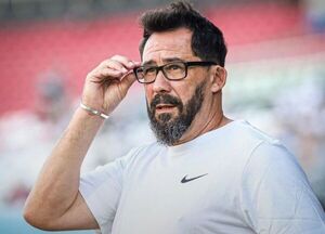 Popular / A "Vitamina" le preocupa'i que en Chile van a jugar en cancha sintética