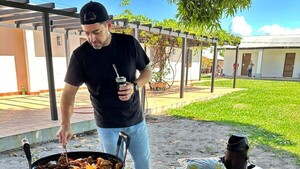 Alliana aguarda encuesta, mientras perfil de Riquelme empieza a sonar