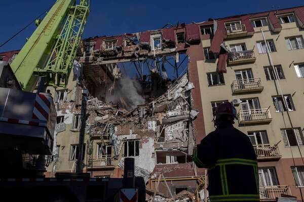 Zelenski condena ataque letal ruso a Odesa: “Rusia no tiene intención de parar” - Mundo - ABC Color