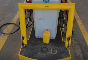 Niña de 3 años fallece tras caerle estructura metálica en estación de servicio - Noticiero Paraguay