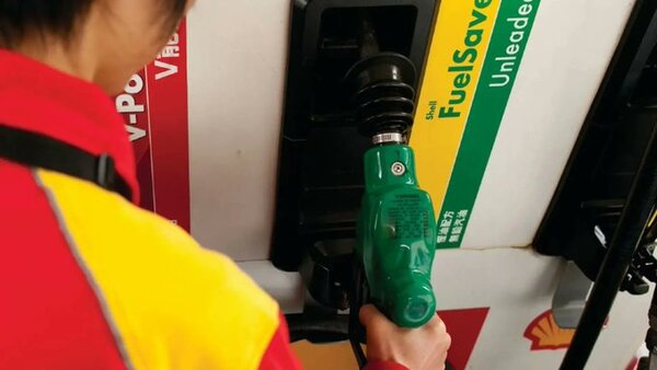 Francia: 12% de gasolineras con faltantes de combustible