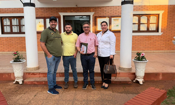 Concejales acompañan a funcionario en San José de los Arroyos tras notificación irregular y exigen explicaciones al Ejecutivo - OviedoPress