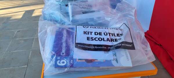 Kits escolares: problema persiste en al menos 25 instituciones, admite ministro - Nacionales - ABC Color