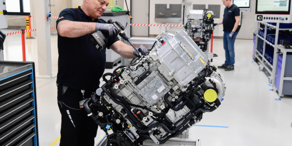 Toyota se une a Daimler y Volvo para acelerar el desarrollo de pilas de combustible - Amigo Camionero