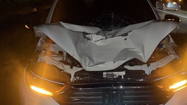 Choque que involucra a camioneta, automóvil y una moto deja un peatón fallecido en Yby Yaú