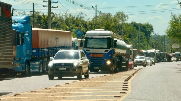 Camioneros inician movilización en Guairá y exigen actualización urgente del precio del flete