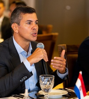 Peña defiende economía y promete honrar deudas del Estado - ADN Digital