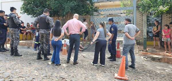 Trágico conflicto familiar: adolescente asesina a balazos a su tío tras una discusión - ABC en el Este - ABC Color