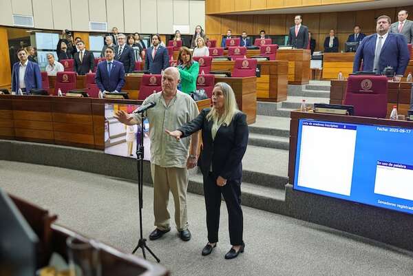 ¿“Juramento antikattya”? Maniobra cartista busca obligar a senadores a volver a jurar - Política - ABC Color