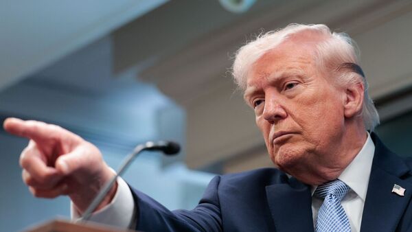 Ejército iraní dice que "la retórica arrogante" de Trump no altera sus planes