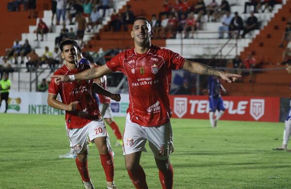 Festejo del Rojo mallorquino en el cierre de la fecha 1
