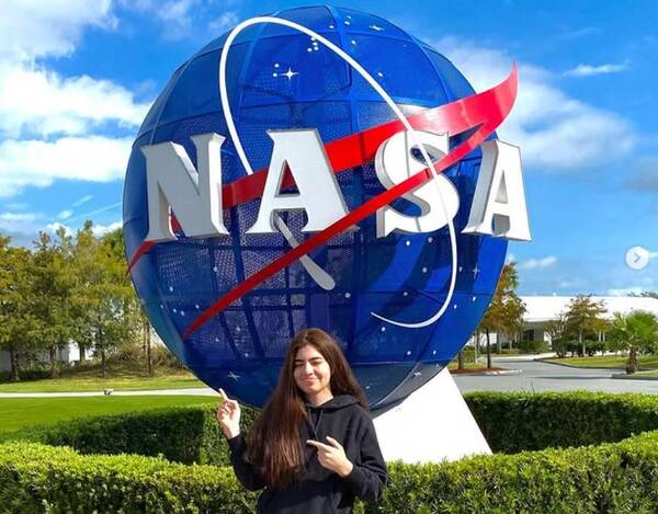 De un colegio público a la Nasa y flotar como astronauta