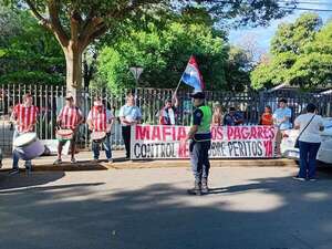 “Mafia de los pagarés”: víctimas convocan a marcha para denunciar trabas en los procesos - Nacionales - ABC Color