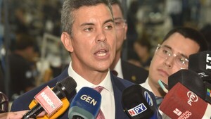 Peña insiste en que sector público deberá “ajustarse los cinturones”